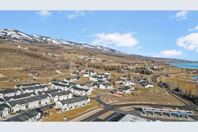 566 N Richland St, Garden City, UT 84028 - Photo 26