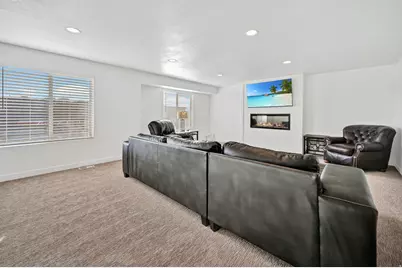 566 N Richland St, Garden City, UT 84028 - Photo 12