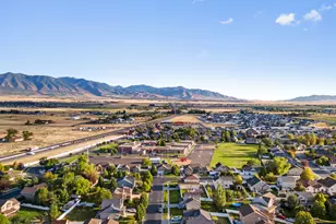 5525 Hampton Way, Stansbury Park, UT 84074 - Photo 38