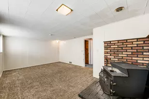 845 E Larkspur Dr, Sandy, UT 84094 - Photo 16