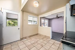 845 E Larkspur Dr, Sandy, UT 84094 - Photo 6