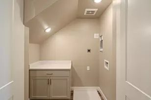 831 N Emery Ln, Elk Ridge, UT 84651 - Photo 52