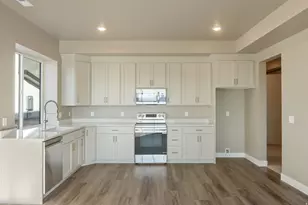 831 N Emery Ln, Elk Ridge, UT 84651 - Photo 48