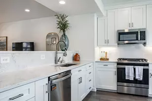 10637 S Topview Rd W, South Jordan, UT 84095 - Photo 10