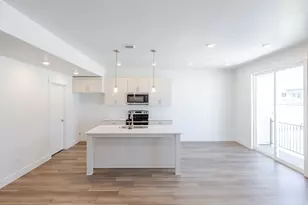 6493 W Evans Creek Cv, Herriman, UT 84096 - Photo 6