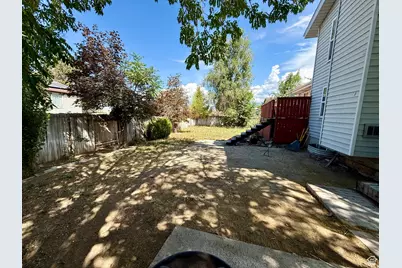 2140 W 3860 S, West Valley, UT 84119 - Photo 52