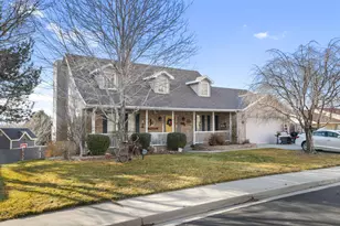 10303 N Cottonwood Dr, Cedar Hills, UT 84062 - Photo 2