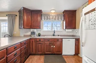 10303 N Cottonwood Dr, Cedar Hills, UT 84062 - Photo 6