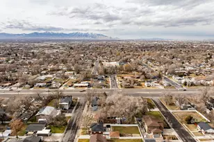 731 E Lisonbee Ave S, Millcreek, UT 84106 - Photo 30