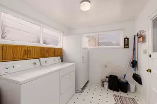 262 E Main St, Redmond, UT 84652 - Photo 20