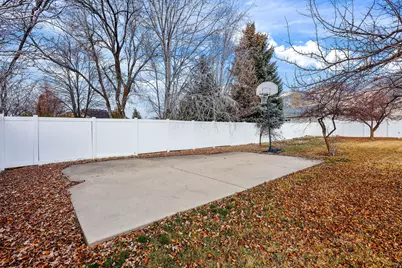 265 Canyon Rd, Providence, UT 84332 - Photo 32