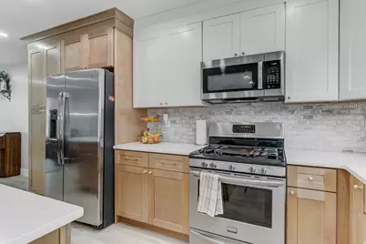 2340 N 2050 E, Layton, UT 84040 - Photo 4
