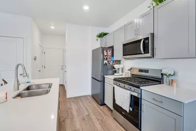 647 W Raintree Ln, Santaquin, UT 84655 - Photo 10