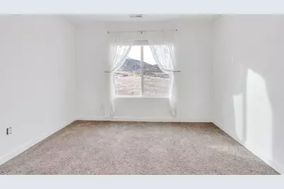 647 W Raintree Ln, Santaquin, UT 84655 - Photo 14