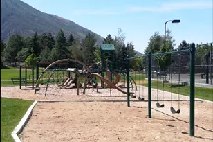 5 Bent Hollow Ln, Sandy, UT 84092 - Photo 10