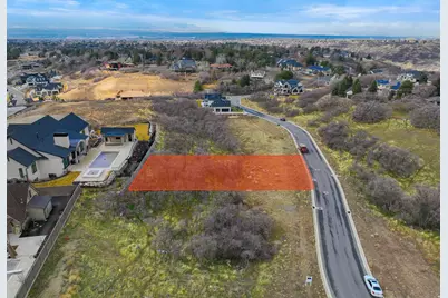 5 Bent Hollow Ln, Sandy, UT 84092 - Photo 4