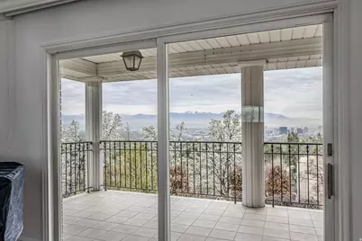 325 N Federal Heights Cir, Salt Lake City, UT 84103 - Photo 12
