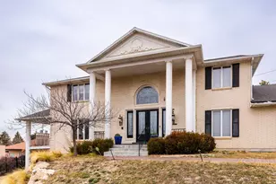 325 N Federal Heights Circle, Salt Lake City, UT 84103 - Photo 4