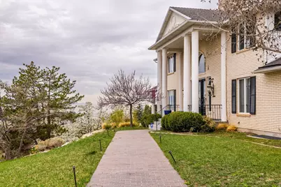 325 N Federal Heights Cir, Salt Lake City, UT 84103 - Photo 8