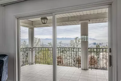 325 N Federal Heights Cir, Salt Lake City, UT 84103 - Photo 28