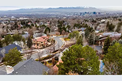 325 N Federal Heights Cir, Salt Lake City, UT 84103 - Photo 18