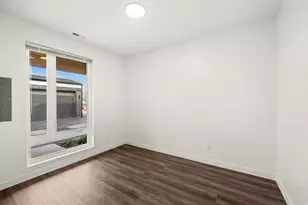 1014 W 1700 S, Salt Lake City, UT 84104 - Photo 12