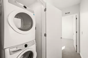 1014 W 1700 S, Salt Lake City, UT 84104 - Photo 16