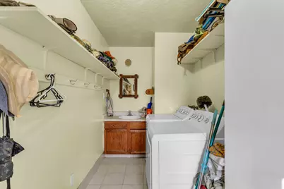 3001 W 8750 S, West Jordan, UT 84088 - Photo 24