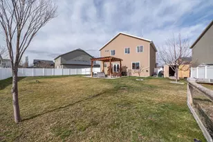1449 Belmont Dr, Farmington, UT 84025 - Photo 20