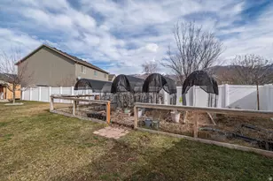 1449 Belmont Dr, Farmington, UT 84025 - Photo 20