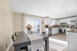 186 E Brent Cir S, Sandy, UT 84070 - Photo 4