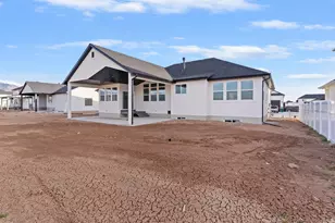 2076 W 800 S, Layton, UT 84041 - Photo 4