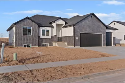 2076 W 800 S, Layton, UT 84041 - Photo 2