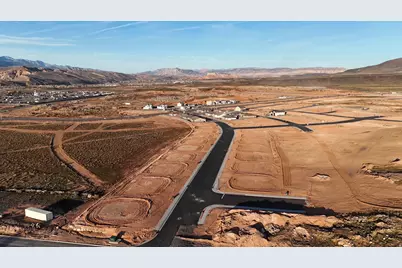 1586 S 3960 W #61, Hurricane, UT 84737 - Photo 4