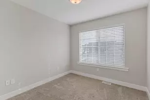 1376 W Wallsburg Dr S, Taylorsville, UT 84123 - Photo 14