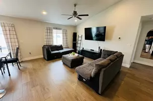 1118 N 300 W, Tooele, UT 84074 - Photo 10