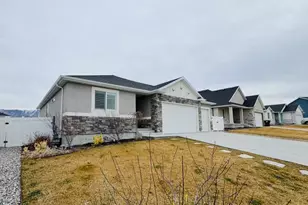 1118 N 300 W, Tooele, UT 84074 - Photo 2