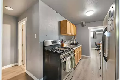 489 S 500 E, Provo, UT 84606 - Photo 8