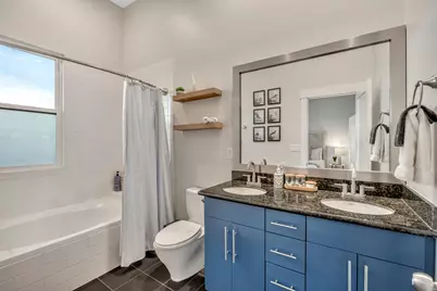 748 N 300 W, Salt Lake City, UT 84103 - Photo 18