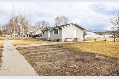 282 W 100 S, Smithfield, UT 84335 - Photo 24