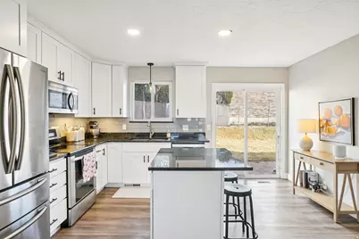 12161 S Spring Ridge Cir, Sandy, UT 84094 - Photo 8