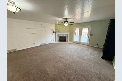 748 W 4075 S, Riverdale, UT 84405 - Photo 6