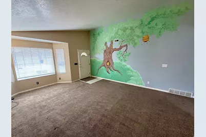 748 W 4075 S, Riverdale, UT 84405 - Photo 4