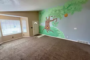 748 W 4075 S, Riverdale, UT 84405 - Photo 4