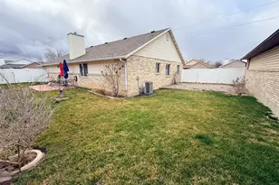 748 W 4075 S, Riverdale, UT 84405 - Photo 22