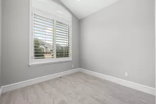 9643 N 5650 W, Highland, UT 84003 - Photo 6