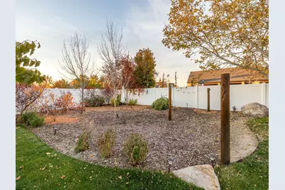 9643 N 5650 W, Highland, UT 84003 - Photo 40