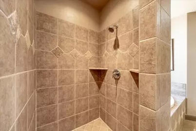 1112 W Sapphire, Diamond Valley, UT 84770 - Photo 34