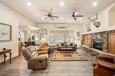 1112 W Sapphire, Diamond Valley, UT 84770 - Photo 10