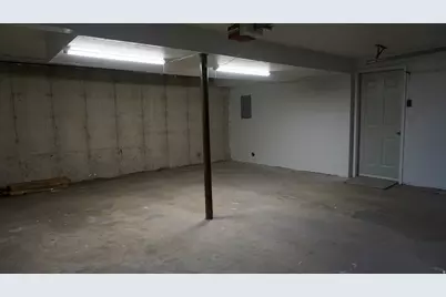 3869 S 6840 W, West Valley, UT 84128 - Photo 24